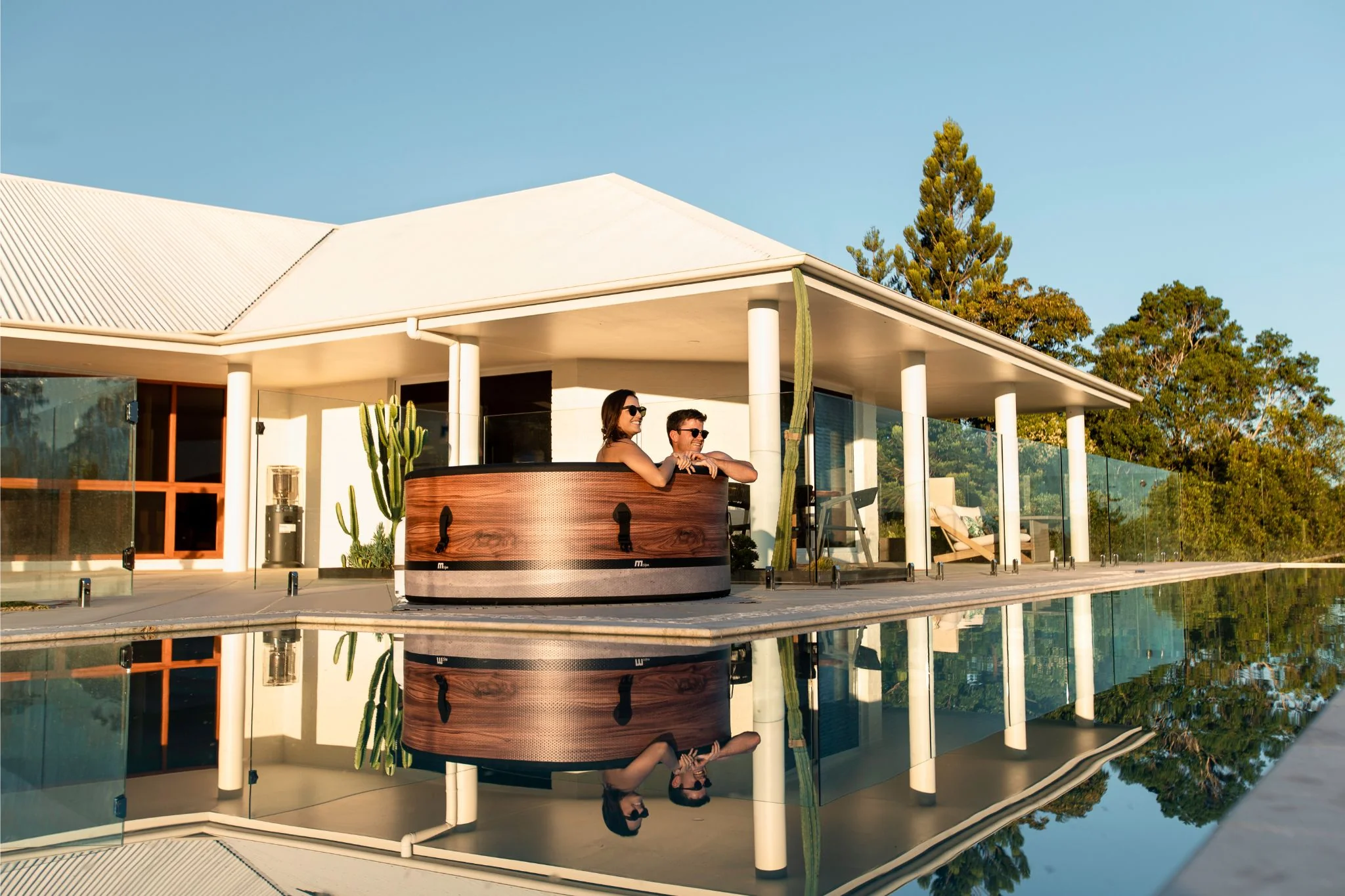 M Spa DUET-ECO Air Jet massage, filtration system, APP, Portable Spa - Image 3