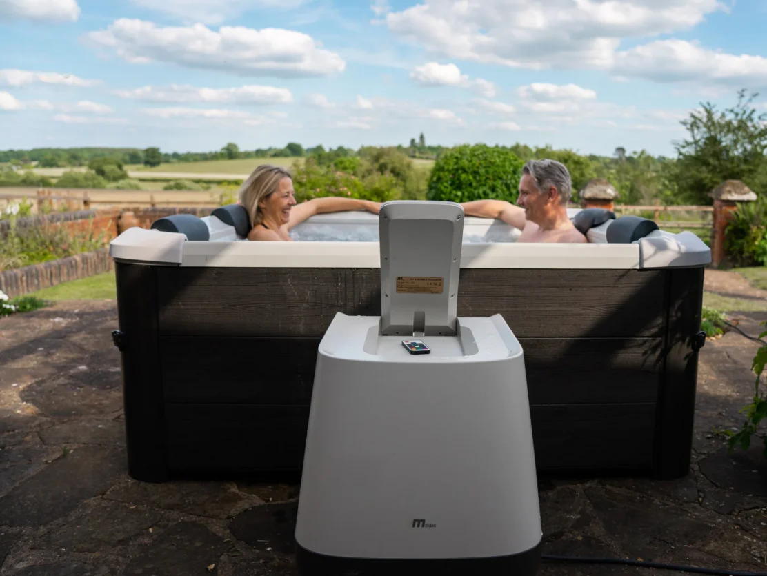 M Spa Oslo Plus 1.8m square, Air Jet massage, filtration system, APP - Image 18